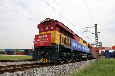 陜西中歐班列汽車出口專列實現(xiàn)常態(tài)化運(yùn)輸，助推貨物進(jìn)出口高質(zhì)量發(fā)展