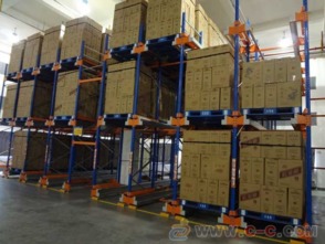 陜西大倉(cāng)貨架廠 專業(yè)批發(fā)穿梭式與重型倉(cāng)儲(chǔ)貨架，助力西安及陜西貨物進(jìn)出口高效流轉(zhuǎn)